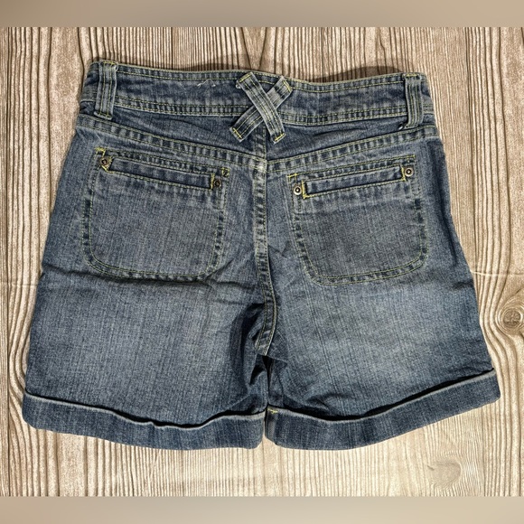 Arizona Jean shorts with cuff. Girls size 10 - Picture 2 of 3